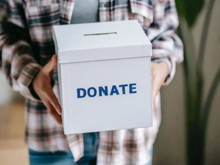 Donate box